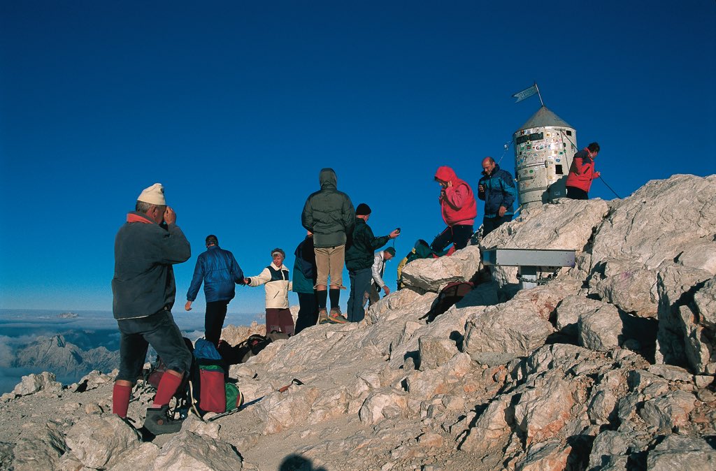 Triglav_B. Kladnik.jpg